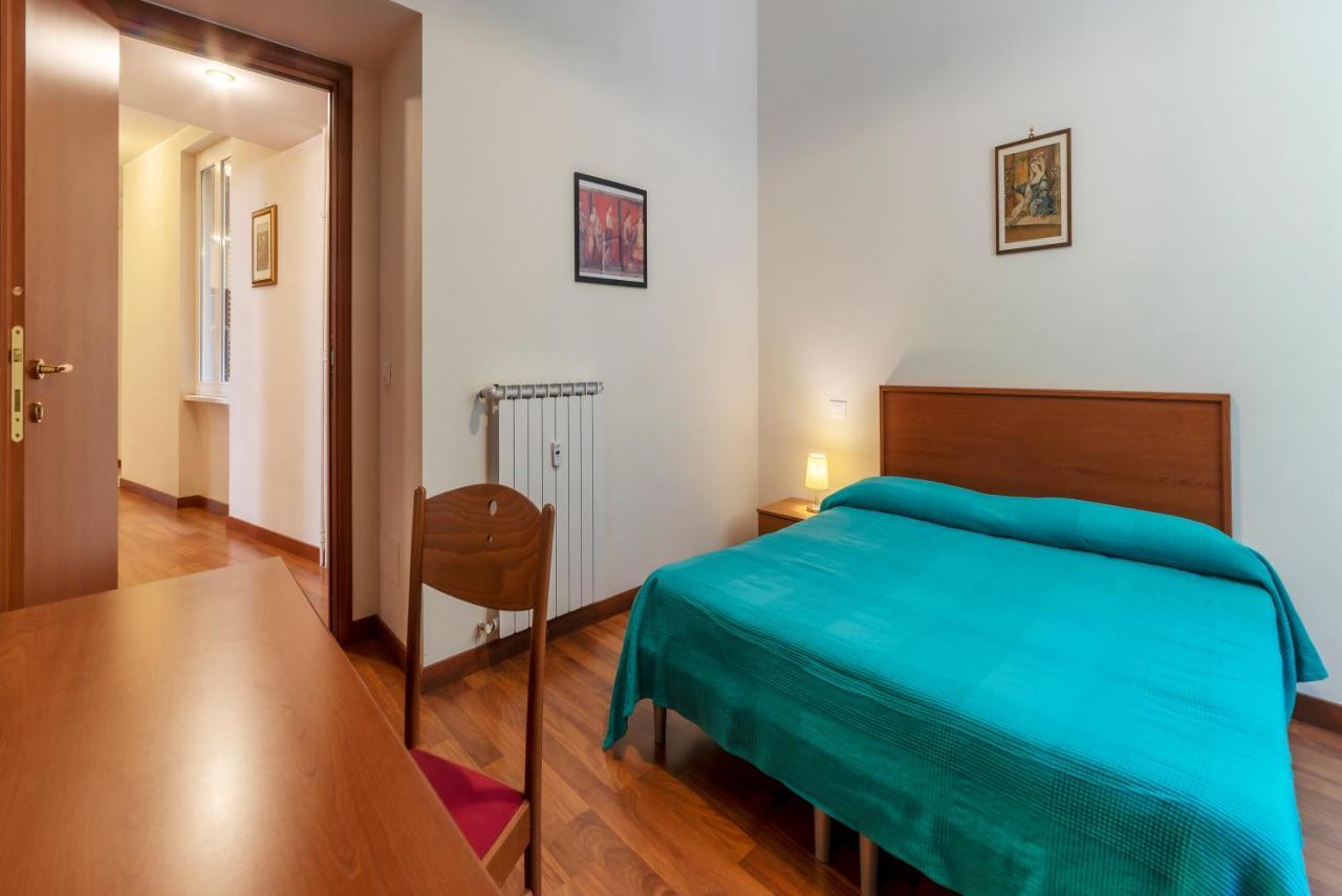 Piazza Re Di Roma Apartment Exterior foto