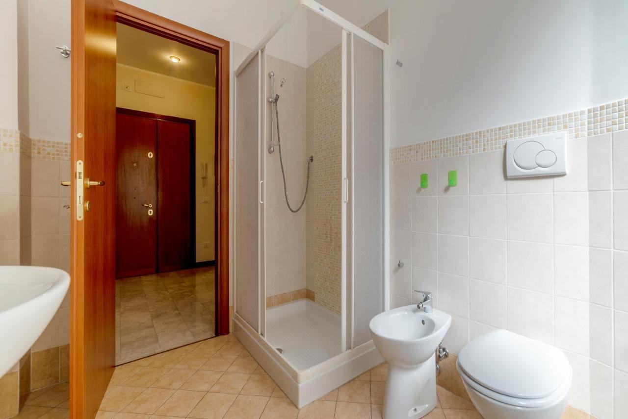 Piazza Re Di Roma Apartment Exterior foto