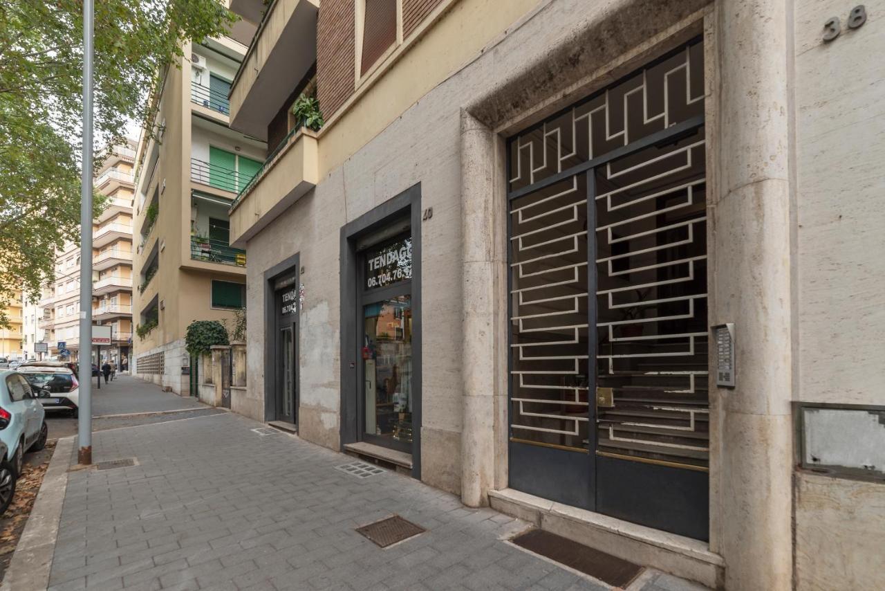 Piazza Re Di Roma Apartment Exterior foto